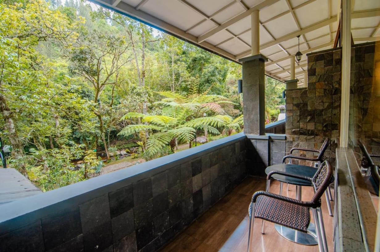 Taman Simalem Resort Tongging Buitenkant foto