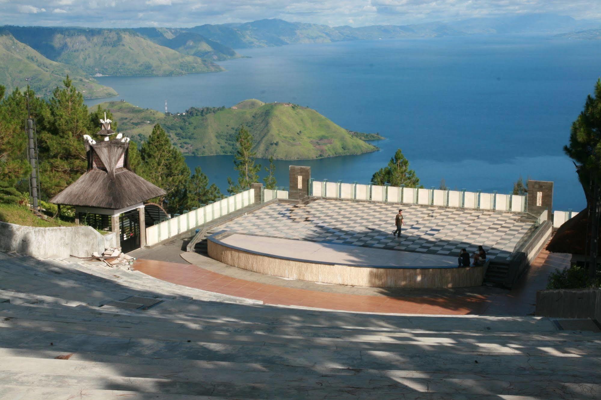 Taman Simalem Resort Tongging Buitenkant foto