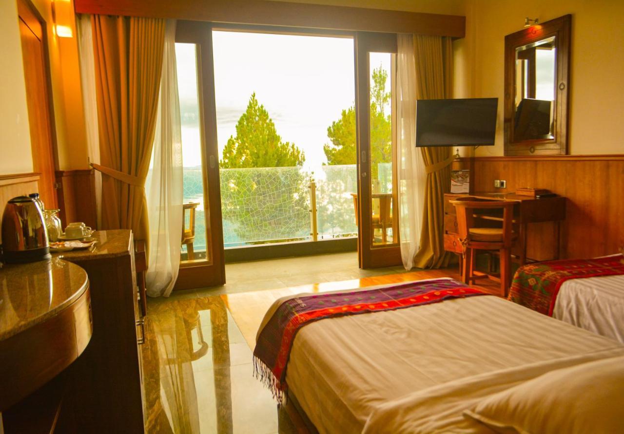 Taman Simalem Resort Tongging Buitenkant foto