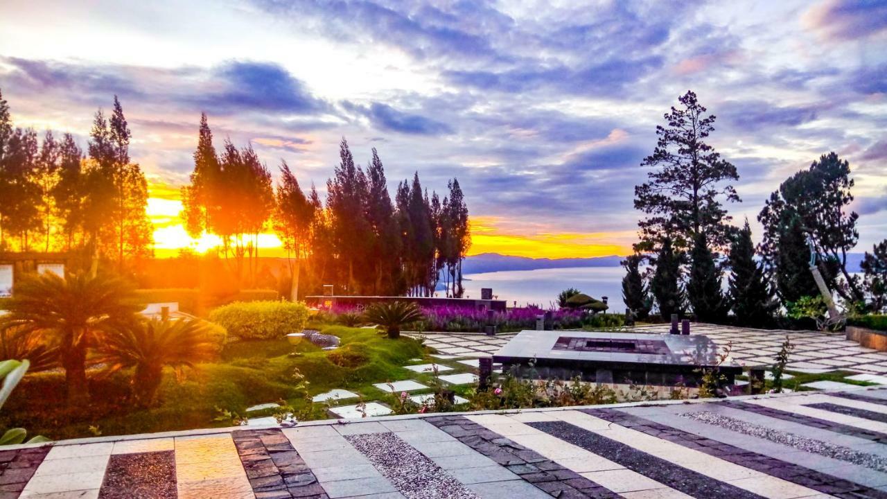 Taman Simalem Resort Tongging Buitenkant foto